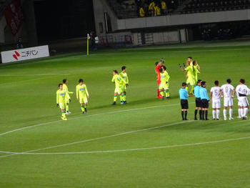 試合終了後の選手たち