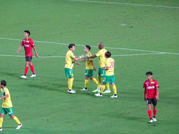 見木のゴール直後