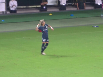 日高のジェフ三唱