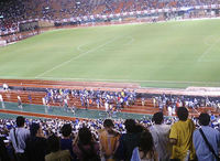 試合終了後に場内一周する選手たち