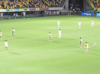 兵藤のゴールで1点差に