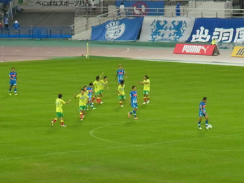 智のゴールの直後