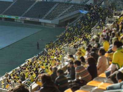 パブリックビューイング観戦の人たち