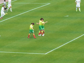 菅澤のゴール直後