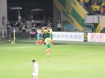 兵藤のゴール直後