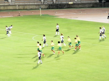 菅澤のゴール直後