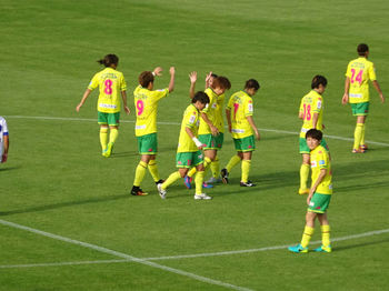 菅澤のゴール直後