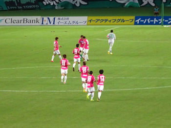 吉田のゴール直後