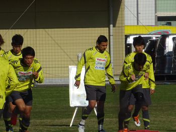 アップする選手たち