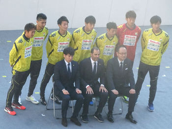 新加入選手と社長、GM、監督